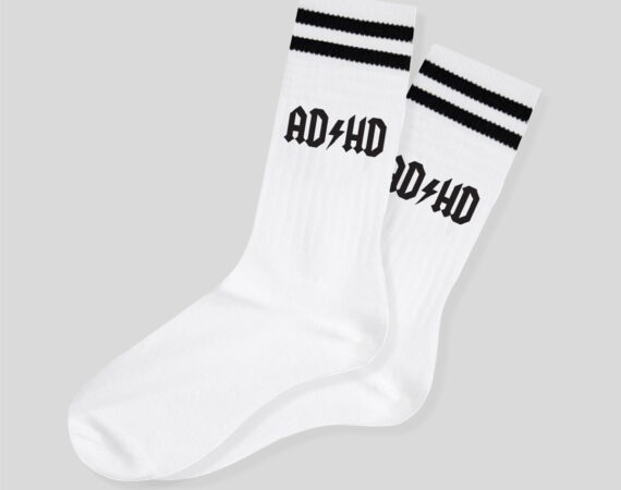 Ponožky ADHD kolekce Řekni mámě, ať ti koupí Bentley Ponožky s potiskem ADHD. Materiál: 75% bavlna, 20% polyamid, 5% elastan